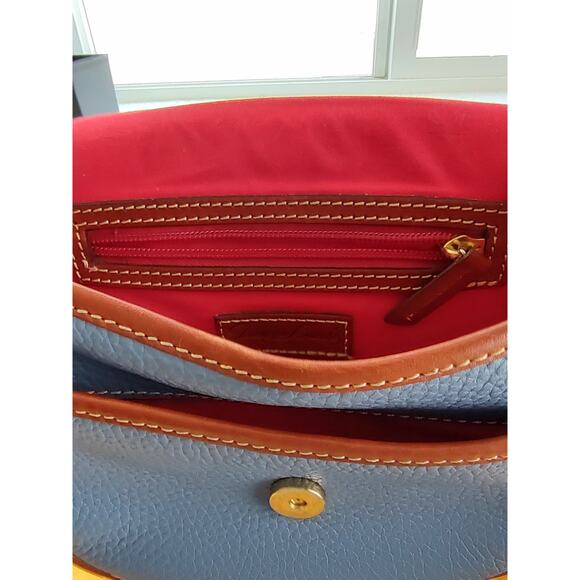 Dooney & Bourke Blue Pebble Grain Hallie Bag Crossbody Flap Close Adjust Strap - Picture 9 of 16